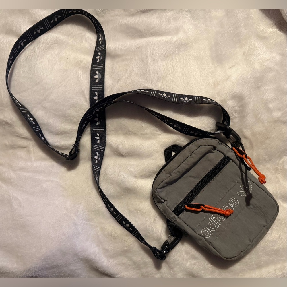 Adidas crossbody